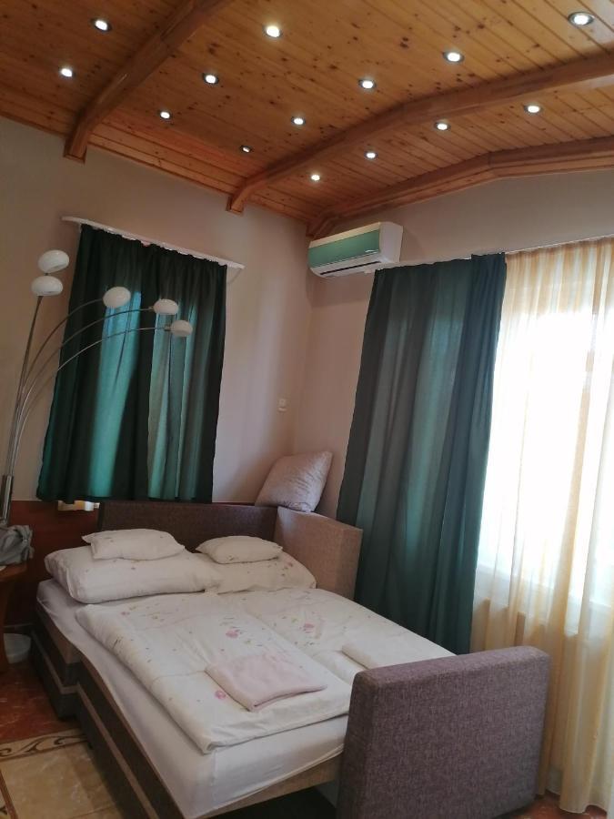 Betty-Major Apartman Hajduszoboszlo Exterior photo